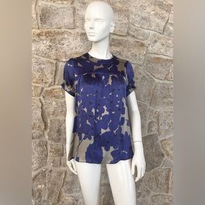 Etro Luxurious Silk Floral Print Blouse with Back Button Keyhole Neck Size Small